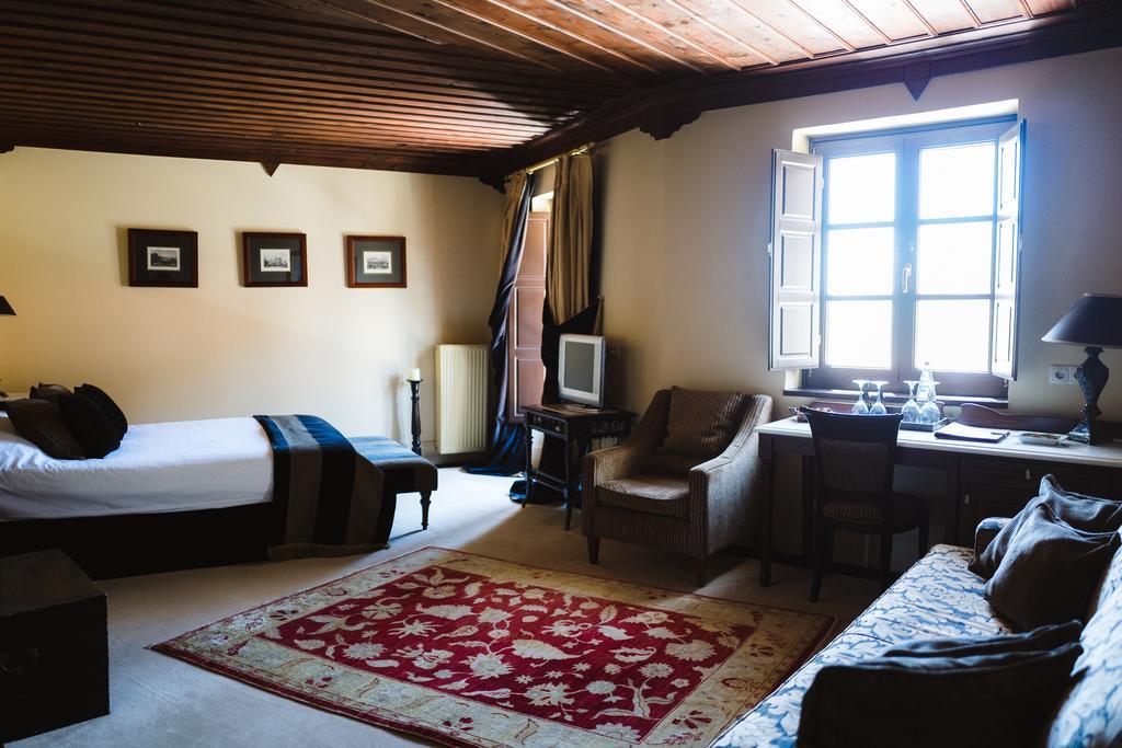 Trikolonion Country Stemnitsa Hotell Exteriör bild