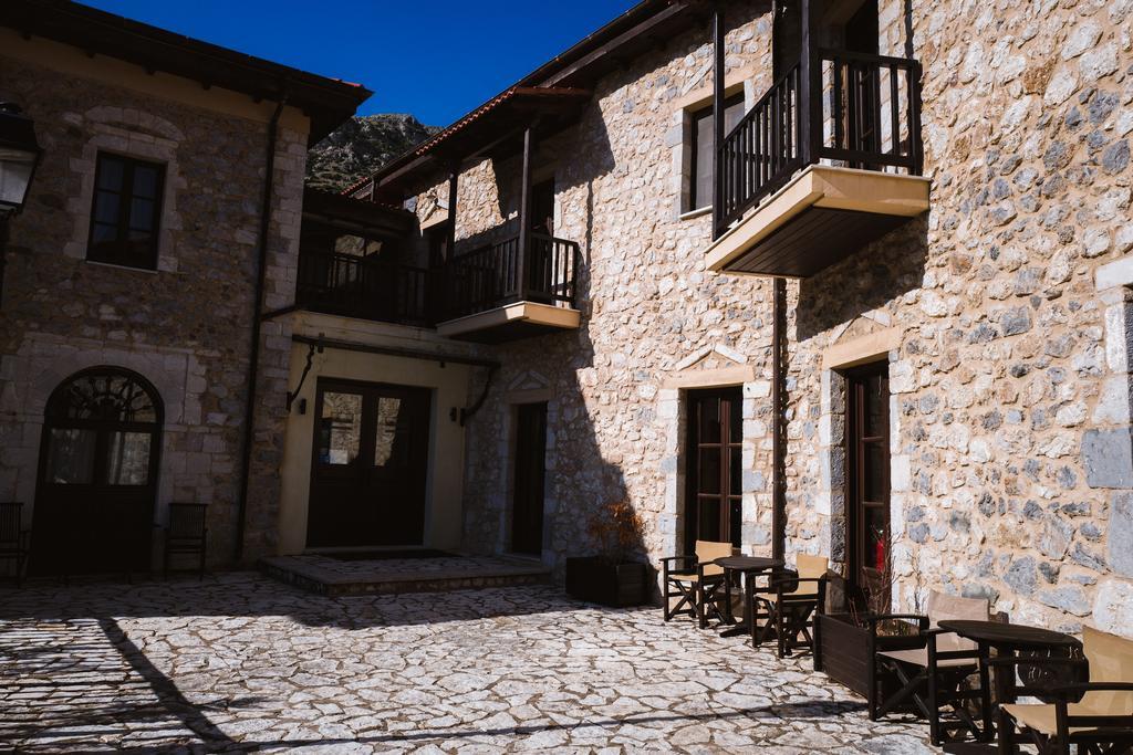 Trikolonion Country Stemnitsa Hotell Exteriör bild